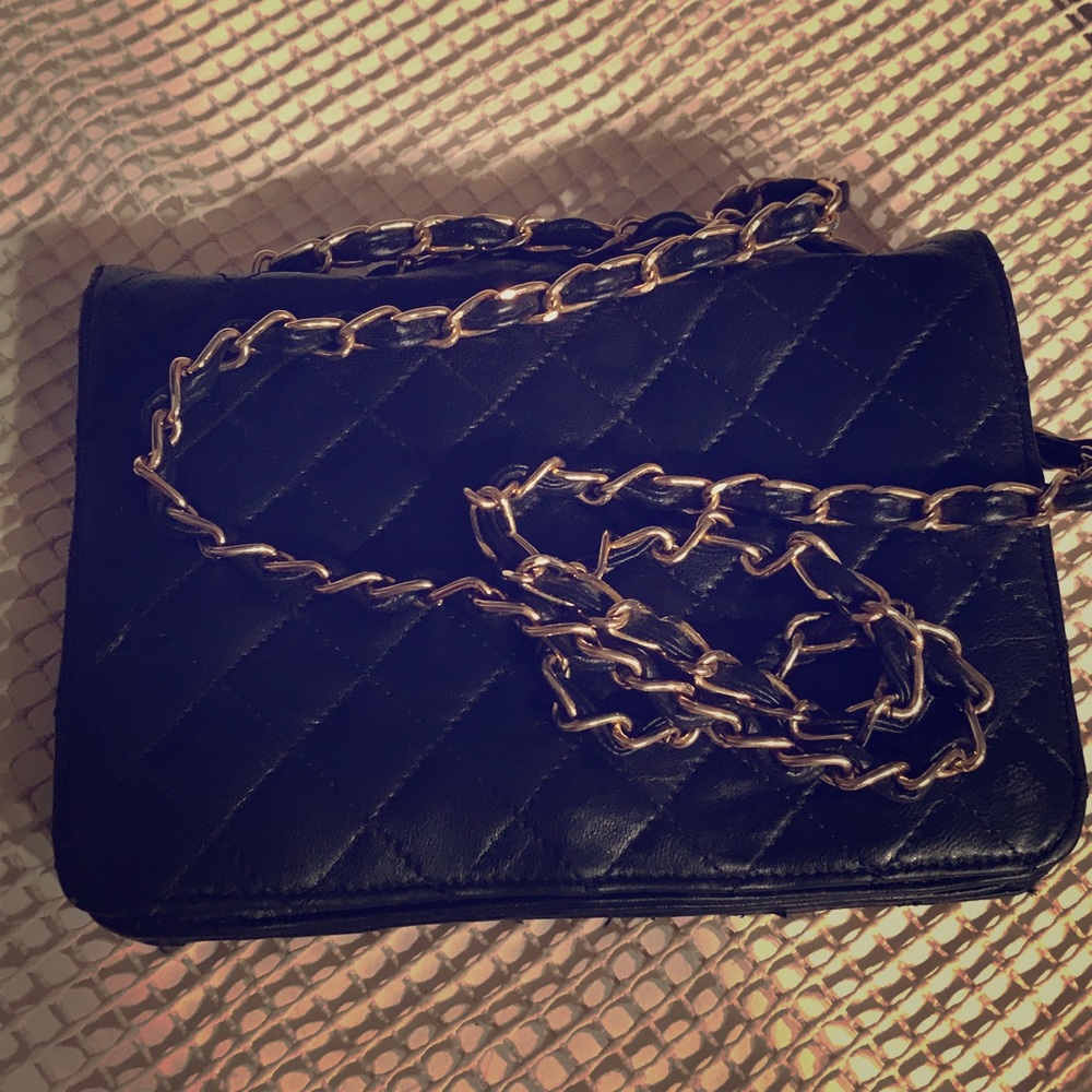 Black Chained Purse